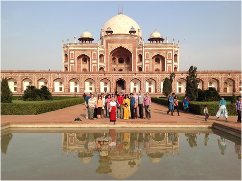::India pics from others:Group At Humayun's Tomb.jpg