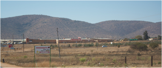 :South Africa pics:7-31 on the road mnts and signs 348.jpg