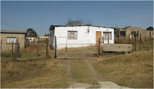 ::South Africa pics:8-7 not so great house with dish 286.jpg