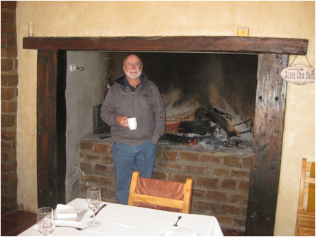 ::South Africa pics:8-14 fireplace at the huntling lodge 375.jpg