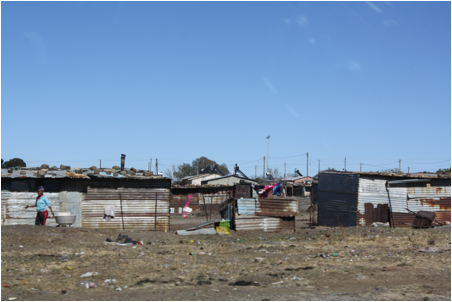 ::South Africa pics:8-16 shacks 343.jpg